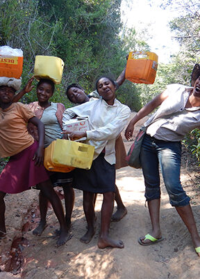 Some of the young women participating in youths for lemurs project!