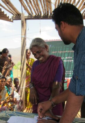 Signing the conservation commitment agreement